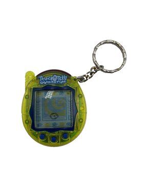 Bandai Tamagotchi Connection Clear Yellow Vintage 2004 English Version